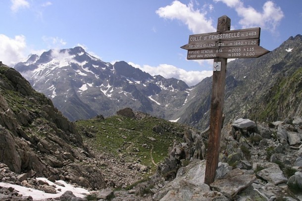 Colle di Fenestrelle dal lago della Rovina 2463 m.