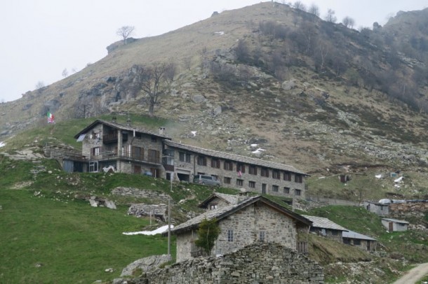 Rifugio Salvin e lago di Monastero