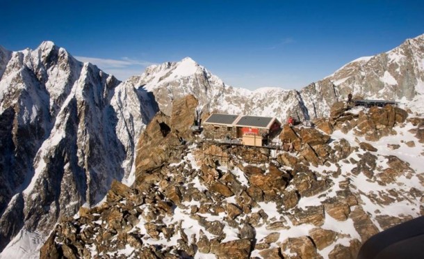 Capanna Quintino Sella ai Rochers 3371m